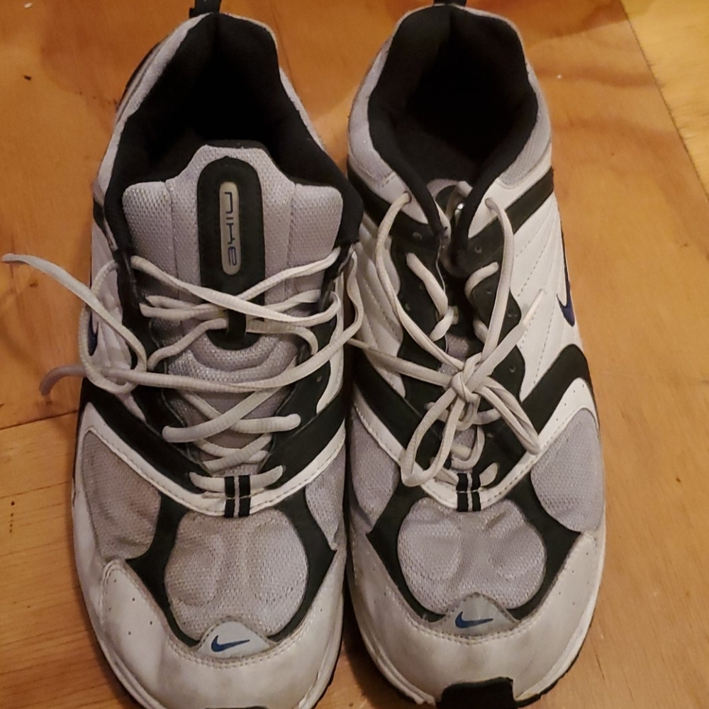 Vintage Nike running shoe size 13